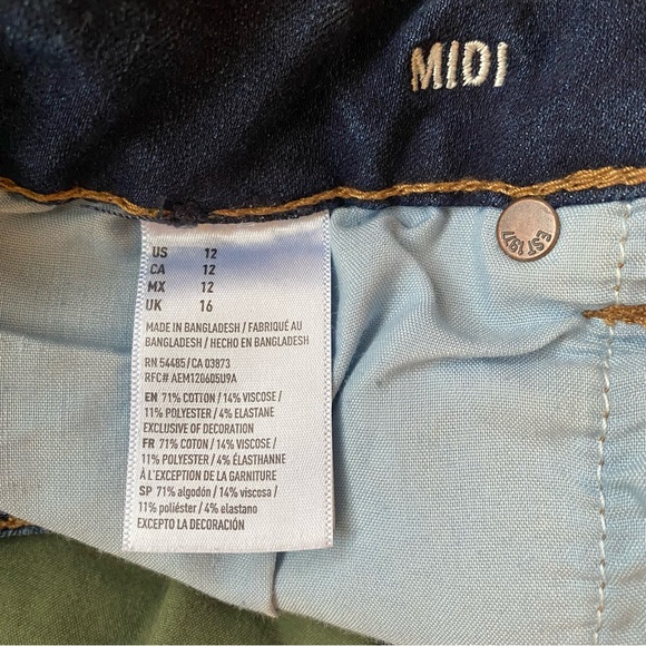 American Eagle. Jean shorts. Size 12. Medium wash. Mid rise. Super stretch. - Picture 8 of 12